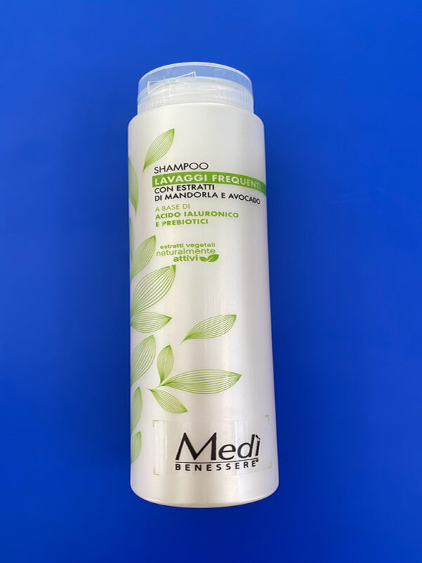 Medì-benessere-linea-capelli-shampoo-lavaggi-frequenti